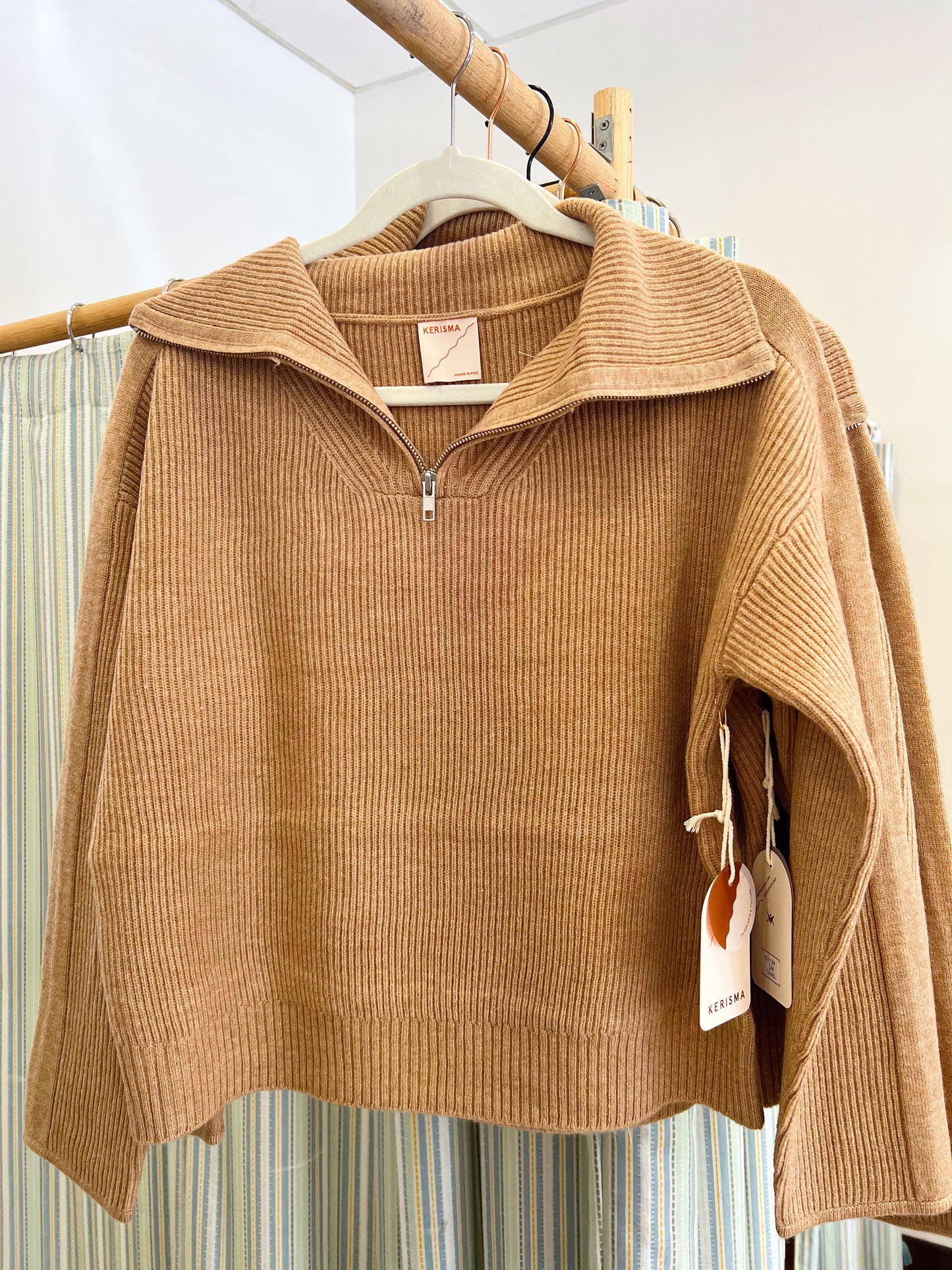 Sparta Turtleneck Camel
