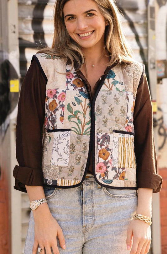 Vest Chakeris